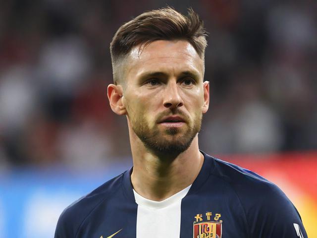 九游体育官网_ 德甲冠军争夺，数据分析团队解密战术变化与成功要素