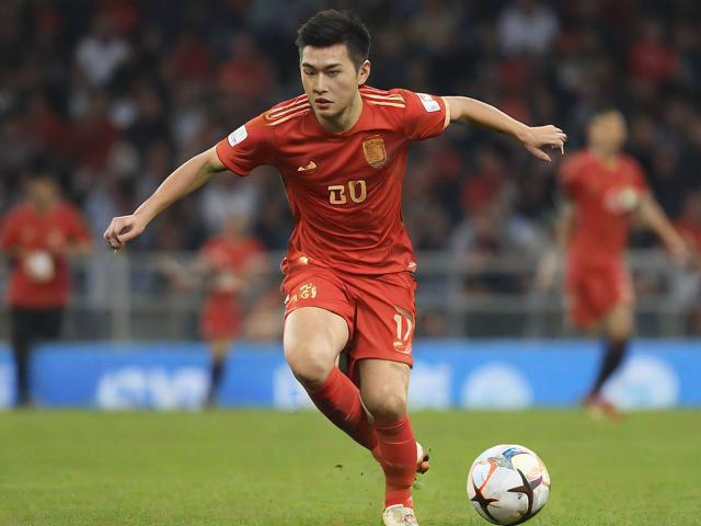 九游JIUYOU SPORTS_ 中国职业足球队伍国际交流赛成绩喜人，中国足球业余联赛