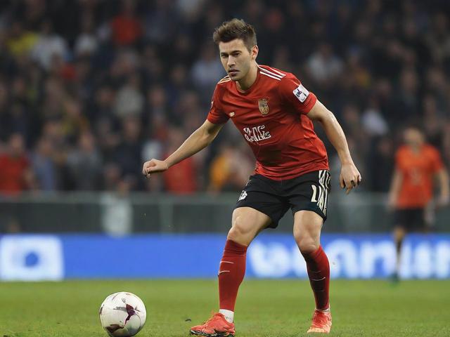 九游体育官网_ 德甲打法革新，精彩瞬间不断，比赛精彩纷呈，九游游戏中心官方网站