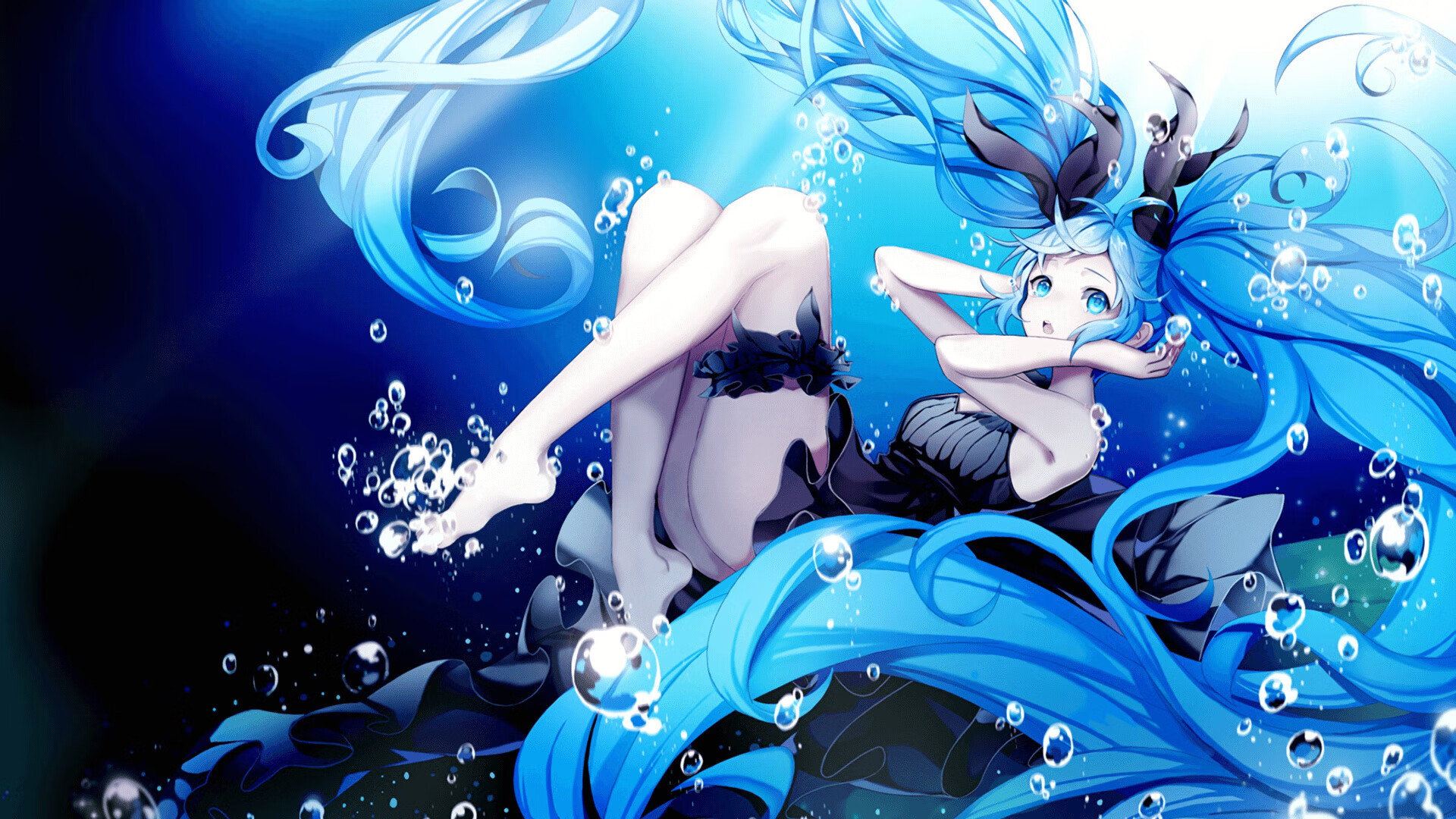 “西甲激烈厮杀，战术变幻令人目不暇接”，西甲队视频