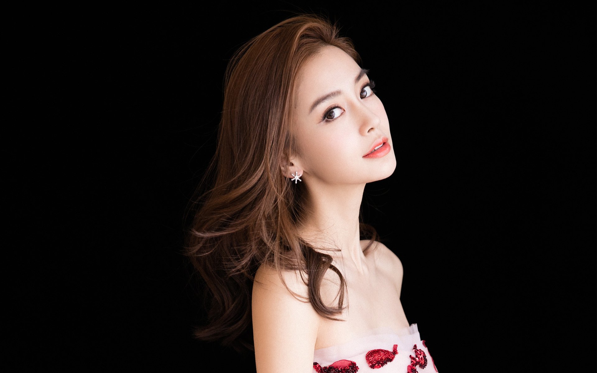 马竞稳固站位抵挡连续反扑攻势，马竞防守集锦